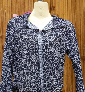 Long-Sleeve Women├ó┬Ç┬Ös Rose-Pattern Blouse with Ruffled Button Placket For Girls ( Age 6-10)